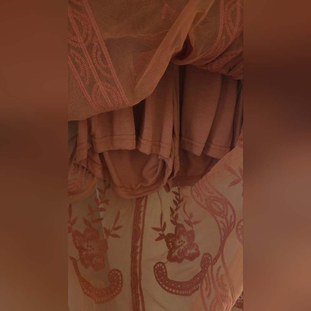Wishlist Floral Embroidered Short Sleeve Maxi Dress - Picture 3 of 10